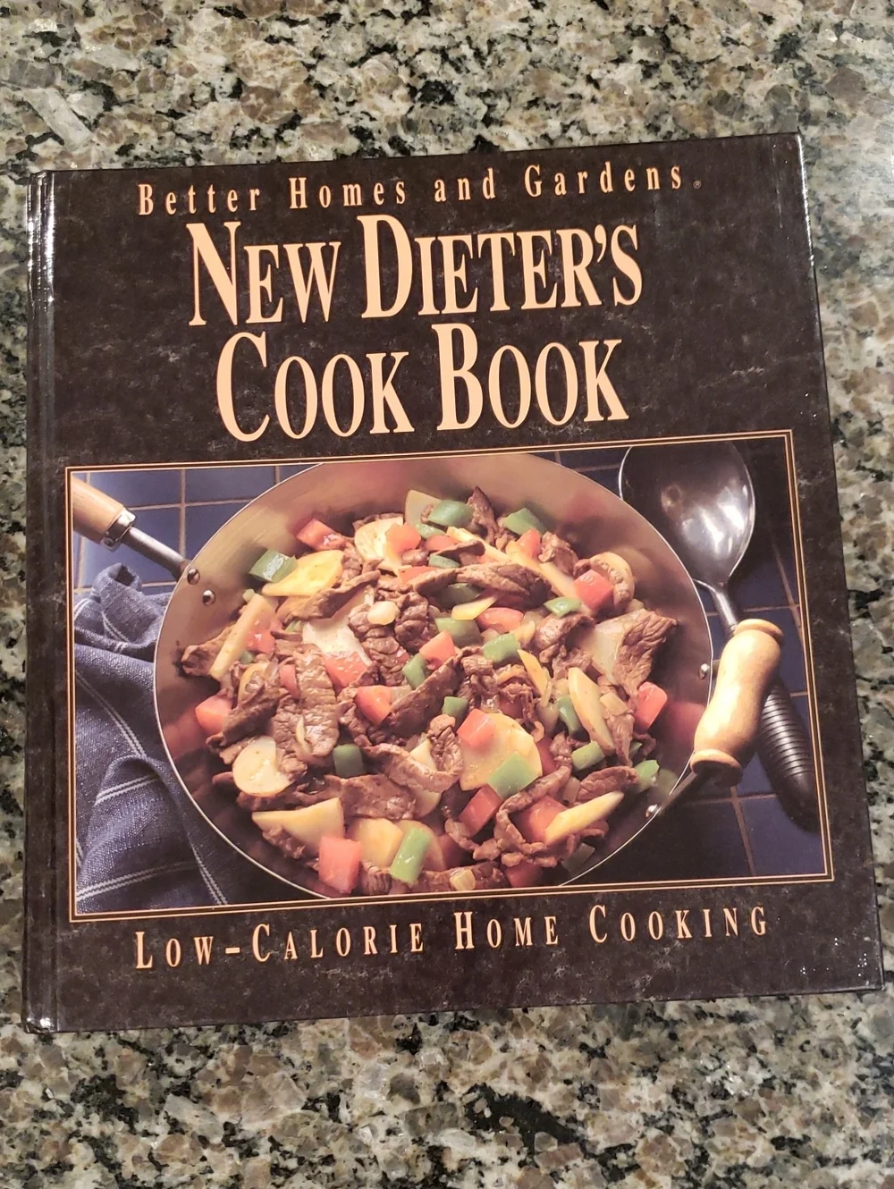 Better Homes and Gardens New Dieter's Cook Book - 1992 First Edition